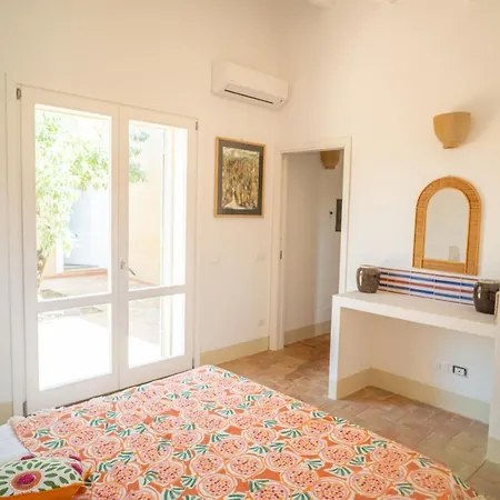 Del Mandorlo Guest house